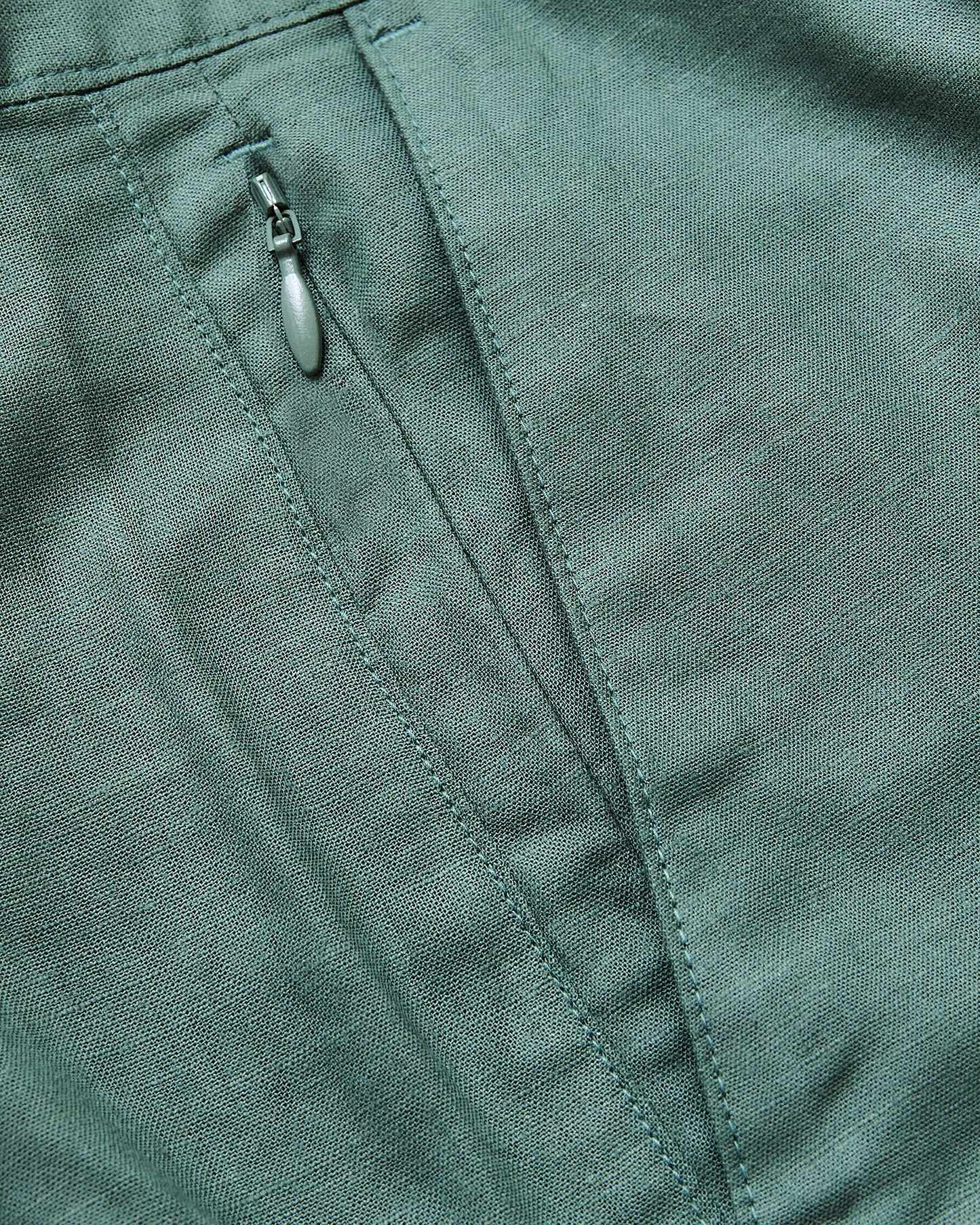 7" Moss Linen Shorts